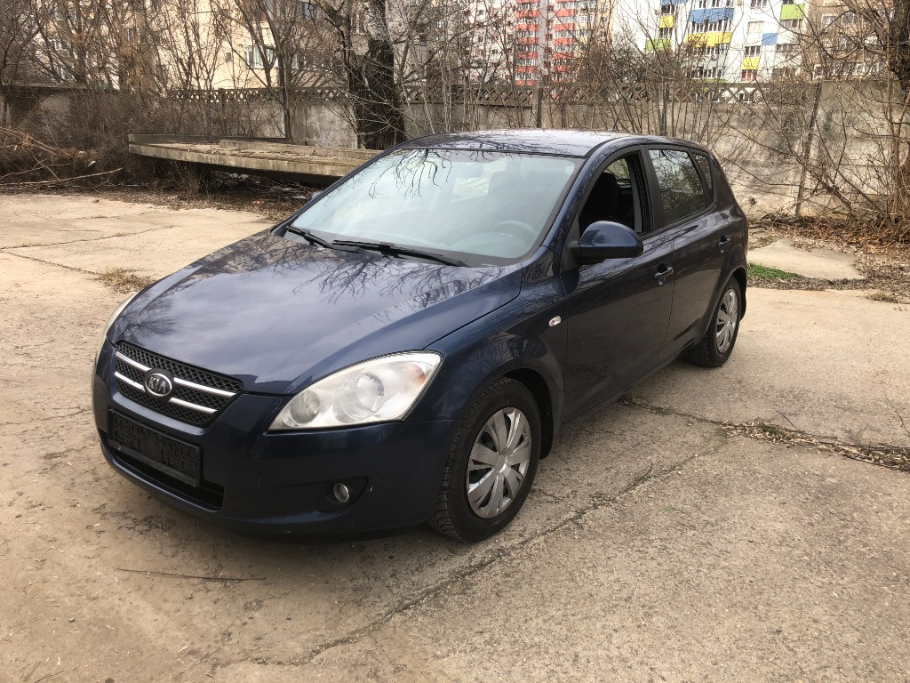 Bascula dreapta Kia Ceed 2009 hatchback 