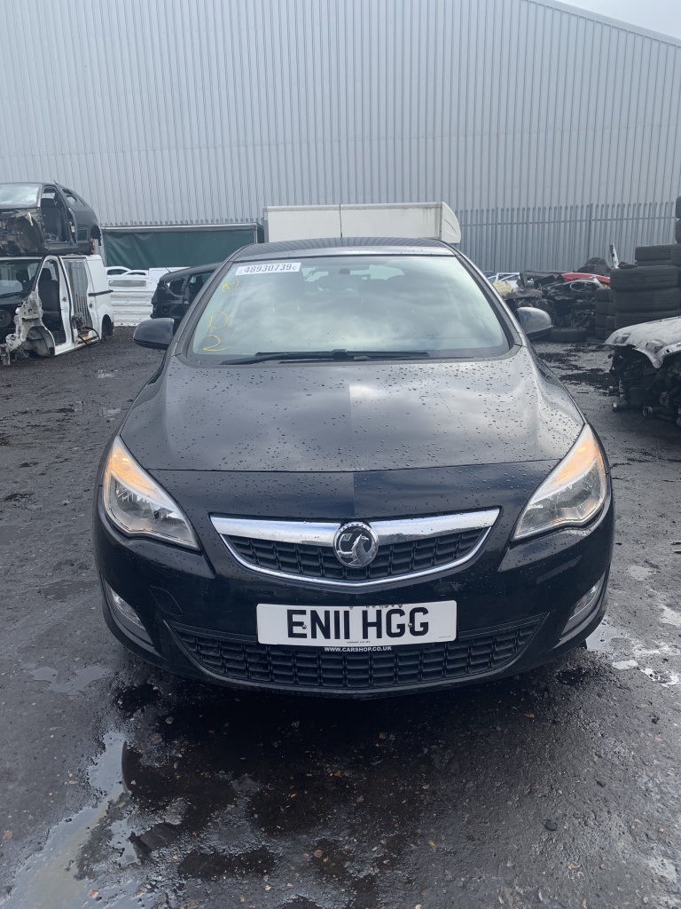 Bascula dreapta Opel Astra J 2011 Hatchback 1.7 CD
