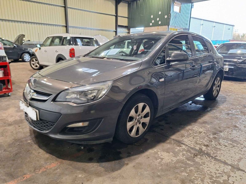 Bascula dreapta Opel Astra J 2014 HATCHB