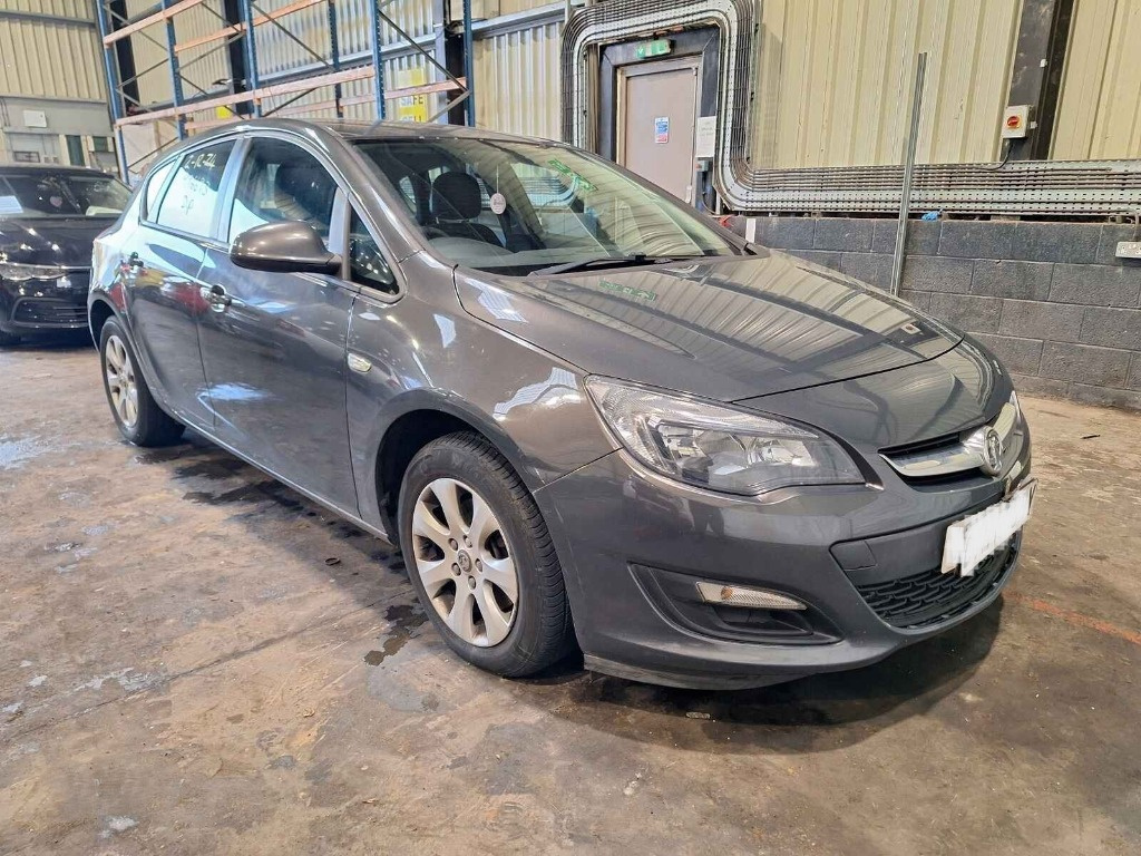 Bascula dreapta Opel Astra J 2014 HATCHBACK 1.6 CD