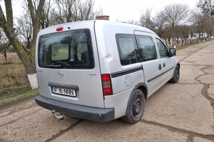 Bascula dreapta Opel Combo C 2009 miniva