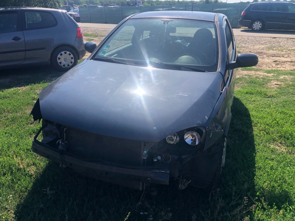 Bascula dreapta Opel Corsa C 2006 Hatchback 1.0