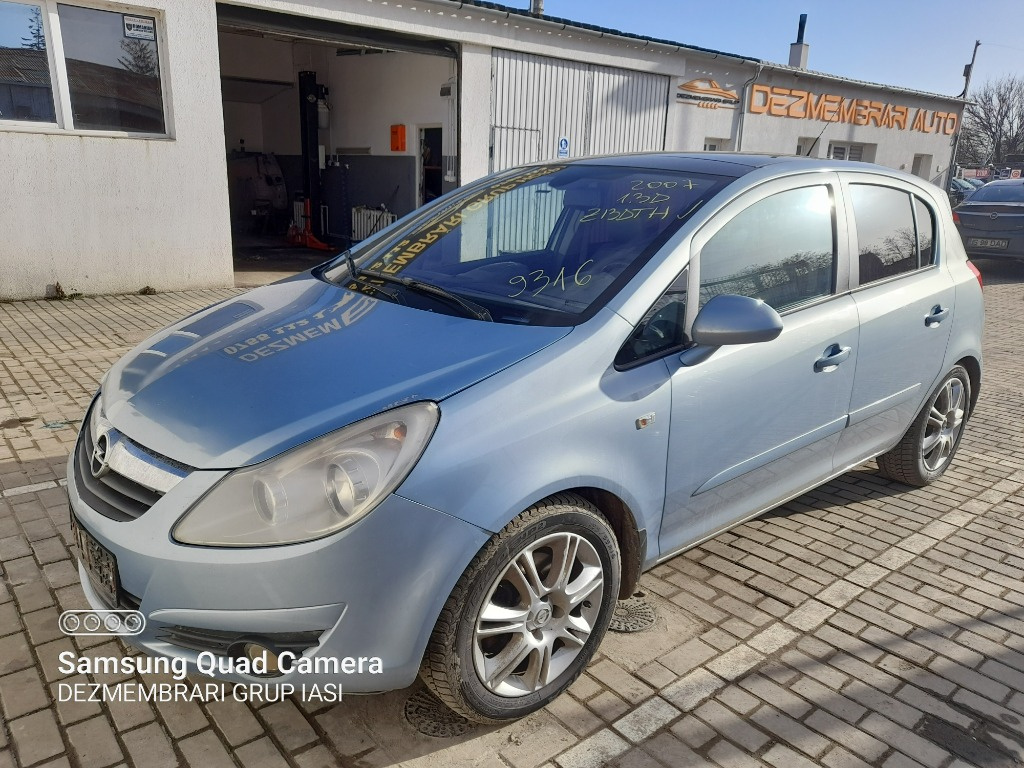 Bascula dreapta Opel Corsa D 2007 hatchback 1.3 di