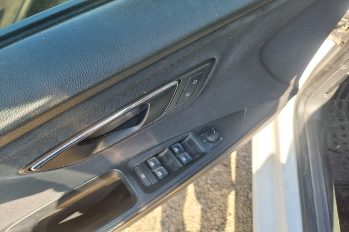 Bascula dreapta Seat Leon 2016 Break 1.6
