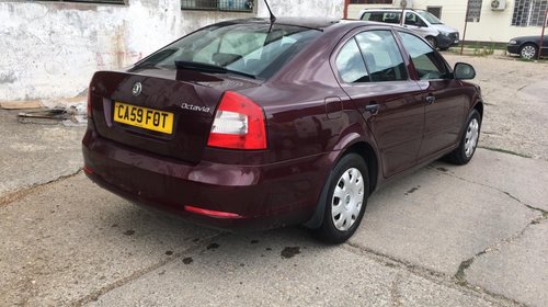 Bascula dreapta Skoda Octavia 2 2010 HATCHBACK 1.6 TDI