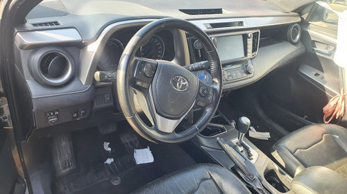 Bascula stanga Toyota RAV 4 2016 4x4 2.5 hybrid