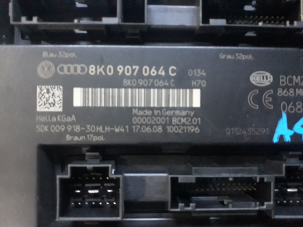BCM Audi A4 B8 cod 8K0907064C an 2008 20