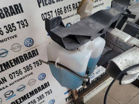 Bidonas Vas Lichid Parbriz Stropgel Renault Megane 2 Combi Break Dezmembrez Renault Megane 2 1.5 Dci Euro 4