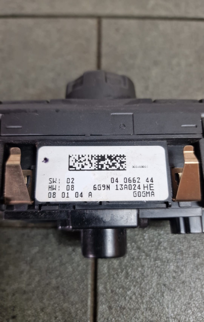 Bloc / Comutator lumini faruri Cod: 6G9N