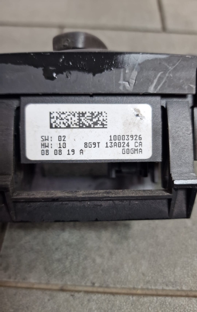 Bloc / comutator lumini faruri Cod: 8G9T