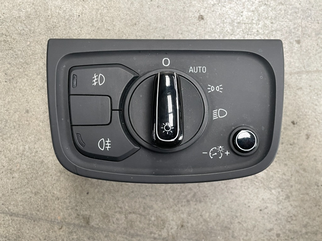 Bloc de lumini Audi A6 C7/A7 4G/A8 4H cod 4H094153