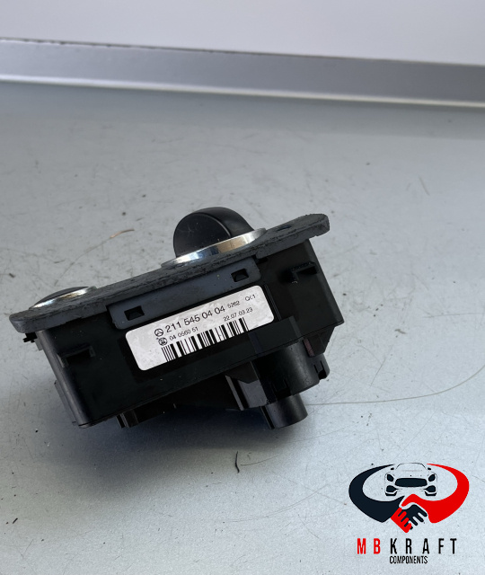 Bloc lumini A2115450404 A 211 545 04 04 