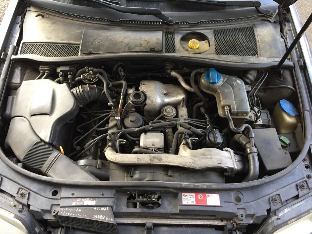 Bloc lumini Audi A6 4B C5 2003 LIMUZINA 
