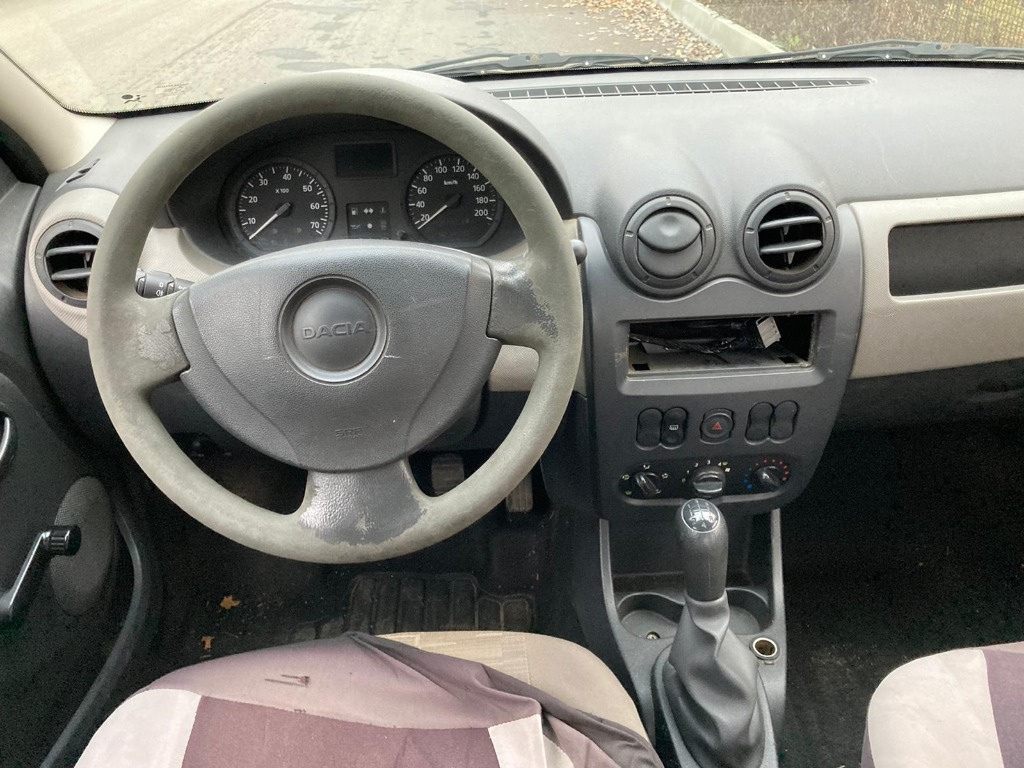 Bloc lumini Dacia Logan 2010 LIMUZINA 1.
