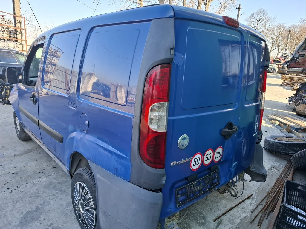 Bloc lumini Fiat Doblo 2007 monovolum 1.
