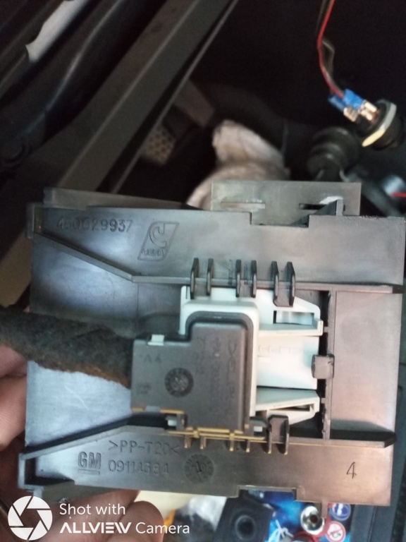 Bloc lumini opel corsa c 1.3 cdti cod 09114584