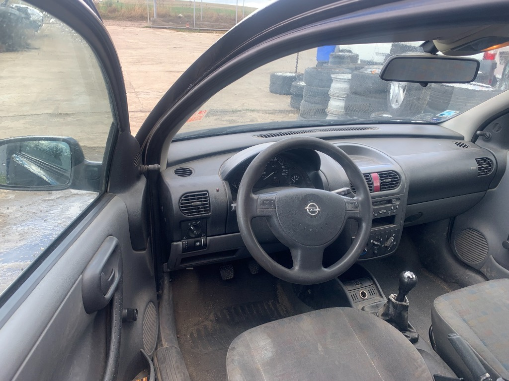 Bloc lumini Opel Corsa C 2002 hatchback 
