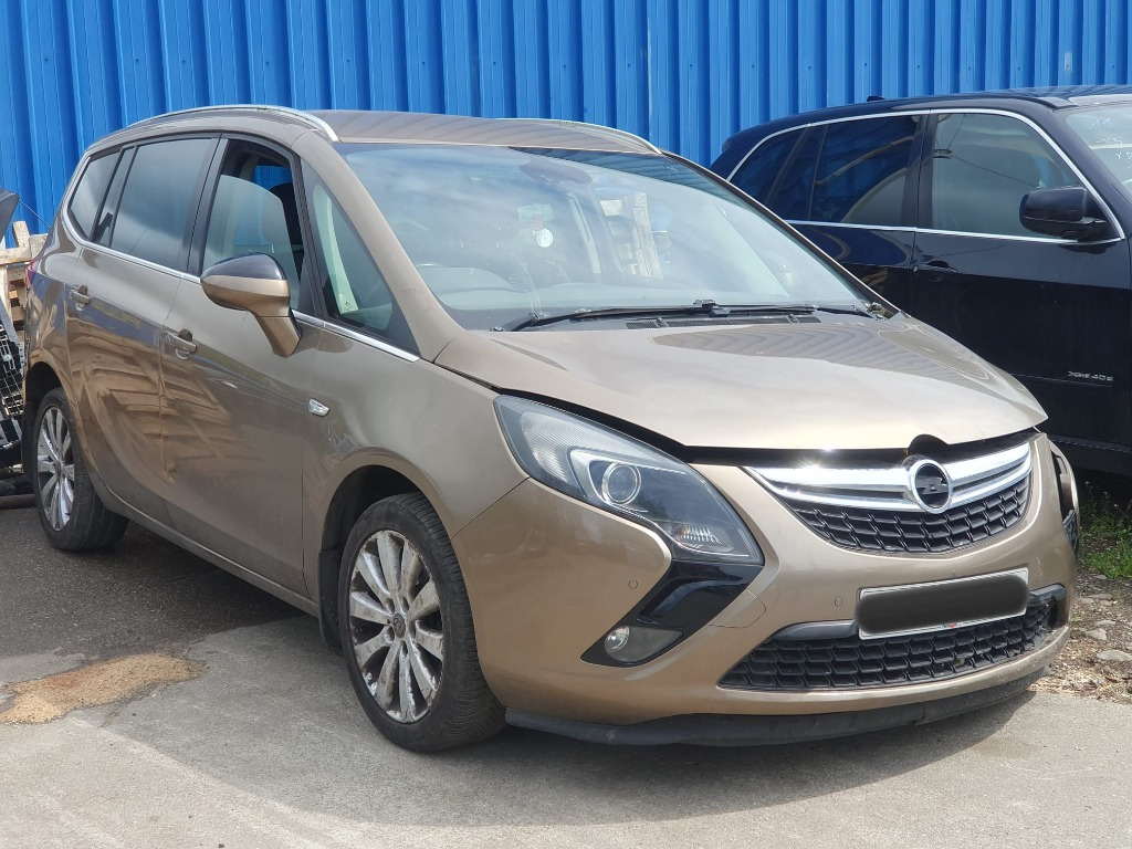 Bloc lumini Opel Zafira C 2013 Tourer 2.0 CDTI