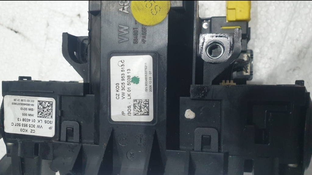 Bloc lumini Passat b5 Cod 3c5953513c