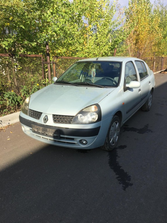 Bloc lumini Renault Clio 2 2003 LIMUZINA