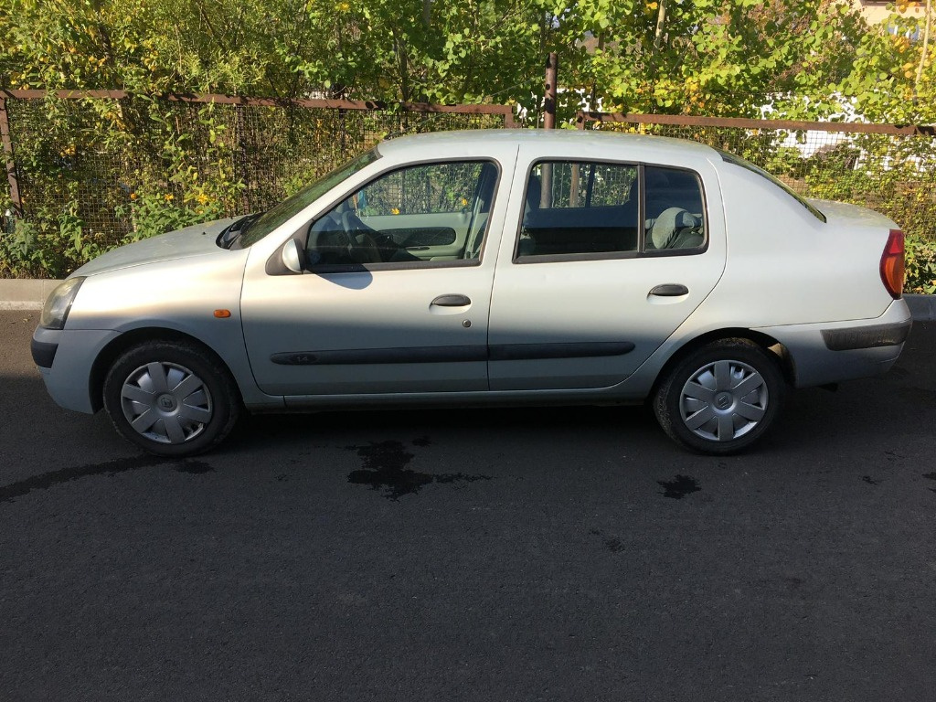Bloc lumini Renault Clio 2 2003 LIMUZINA