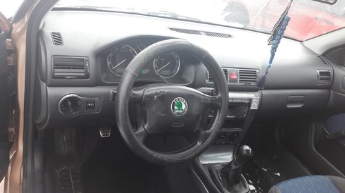 Bloc lumini Skoda Octavia 2001