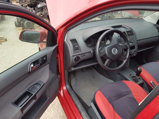 Bloc lumini Volkswagen Polo 2003