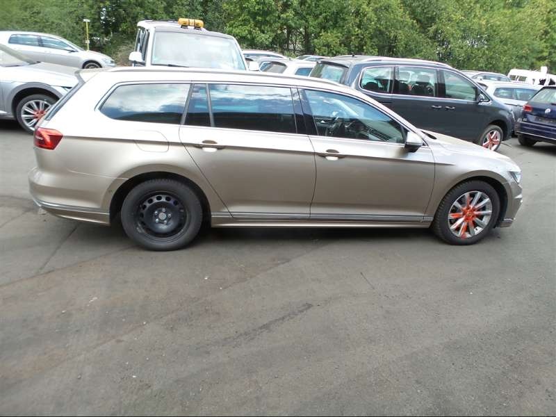 Bloc lumini VW Passat B8 2015 variant / 