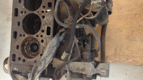 Bloc motor ambielat Nissan Primastar 2,5DCI TIP G9U