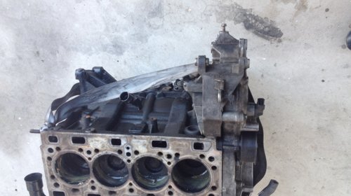 Bloc motor ambielat Nissan Primastar 2,5DCI