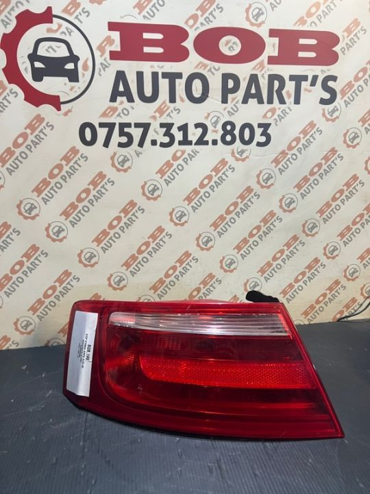 BOB 140 Stop Stanga Aripa Audi A5 Sportback (4 Usi) 8T8945095