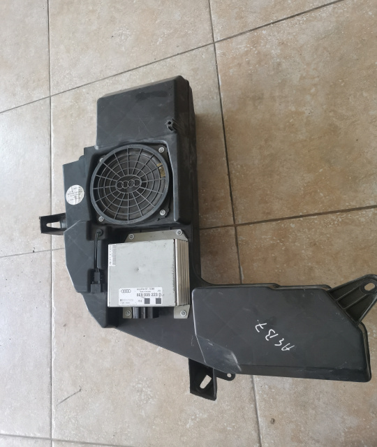 Boxa + amplificator Boxa subwoofer + amplificator Audi A4 2001 2006 8E9035382D02S 8E903538203S 8E9035382D02S Audi A4