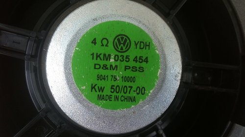 Boxa audio Skoda Octavia 2 cod 1KM035454