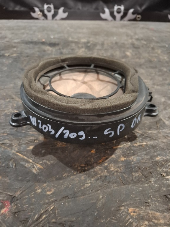 Boxa usa spate Mercedes W203 - Cod A 203 820 35 02 - imagine 1