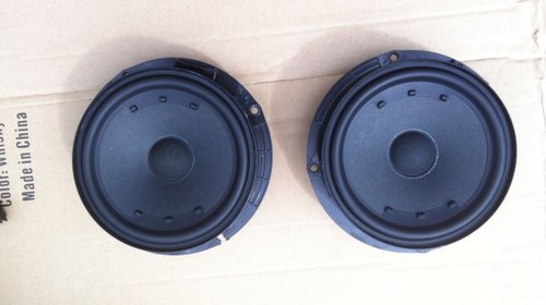 Boxe audio fata spate VW Golf 7