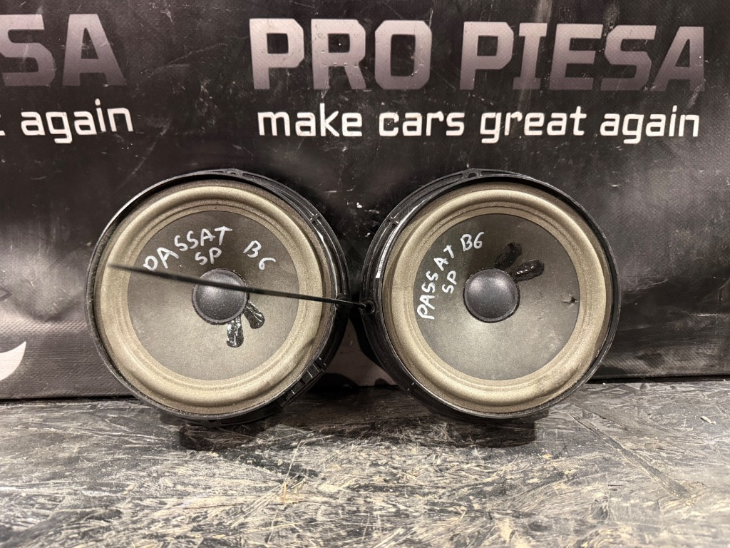 Boxe spate Volkswagen Passat B6 set - imagine 1