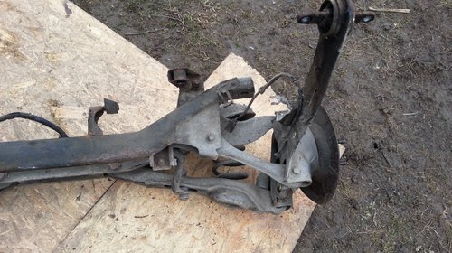 Brat spate cu fuzeta ford focus c-max