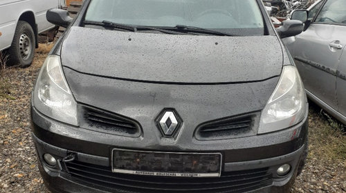 Brate stergator Renault Clio 3 2006 Haychback