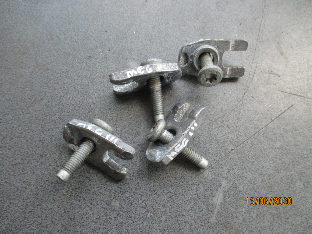 Brida calaret injector 1.5 dci euro 5 Delphi Renault Megane III 1.5 DCI 2009 2010 2011 2012...pret/buc