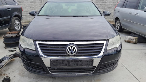 Broasca capota portbagaj SEDAN 4F5827505D Volkswagen VW Passat B6 [2005 - 2010] Sedan 4-usi 2.0 TDI DSG (140 hp)