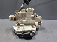 Broasca dreapta fata Audi A8 4E2 837 015