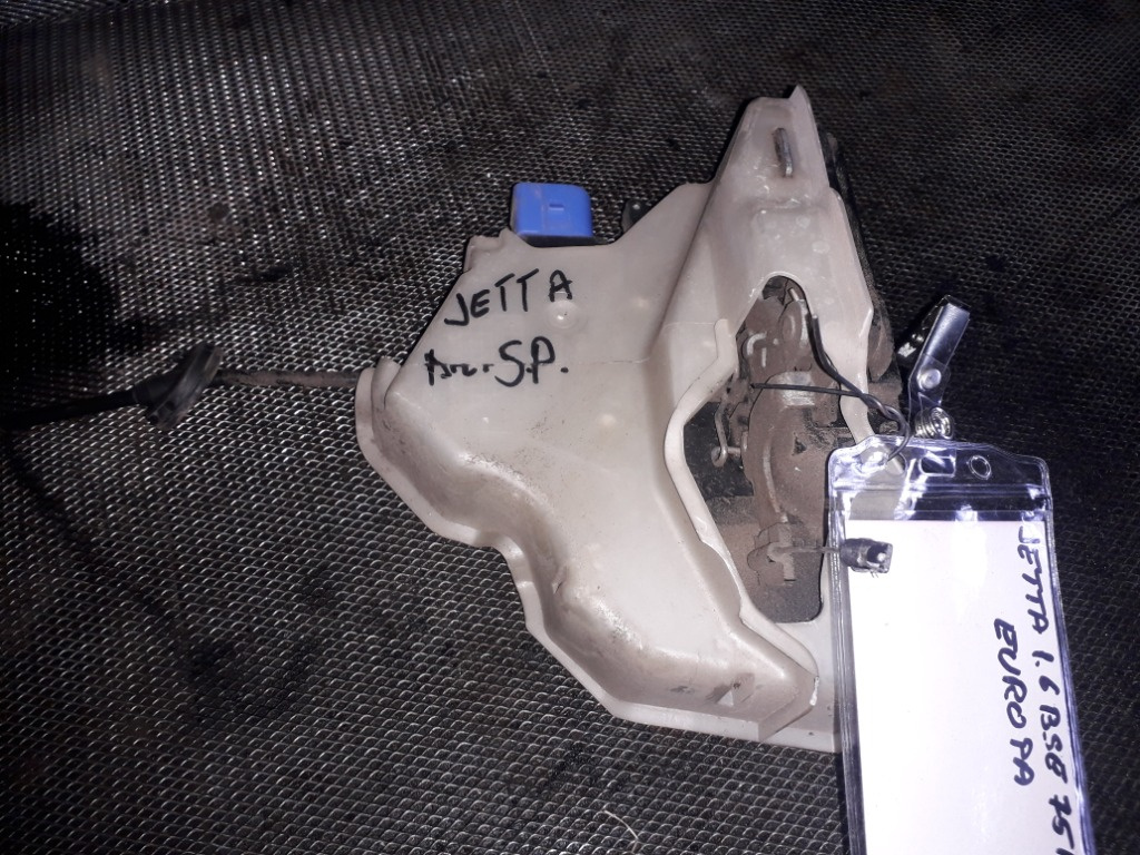 Broasca Dreapta Spate VW Jetta 1.6mpi tip motor BSE