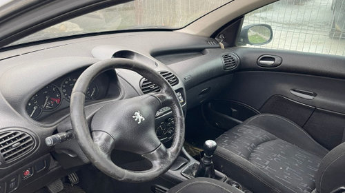 Broasca haion Peugeot 206 [1998 - 2003] Hatchback 3-usi 1.6 MT (110 hp)