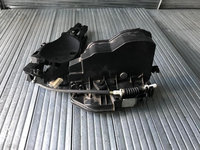 Broasca / incuietoare usa dreapta fata BMW E81, E90, E60, F32, F10, F13, F01, E70, 7202146