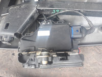 Broasca / incuietoare usa dreapta fata VW Touareg 7L , 3D1837016