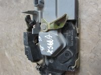 Broasca / incuietoare usa stanga spate Citroen Xsara an 2002 (mufa cu 4 pini)