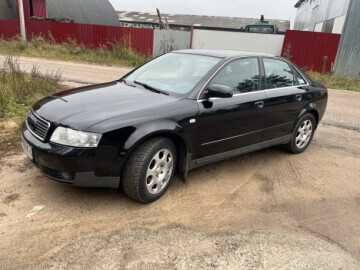 Broasca portbagaj Audi A4 b6 1.9,131 C.P 2003