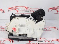 Broasca spate stanga VW Polo 6R Octavia 3 Skoda Rapid 5E0839015