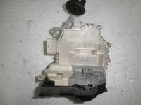 Broasca stanga fata Audi A8 D4, A7, A4 B8, A5, A6 C7, 8J2837015C