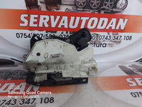 Broasca stanga fata Volkswagen Golf 6 1.6 Benzina 2012, 5K1837015